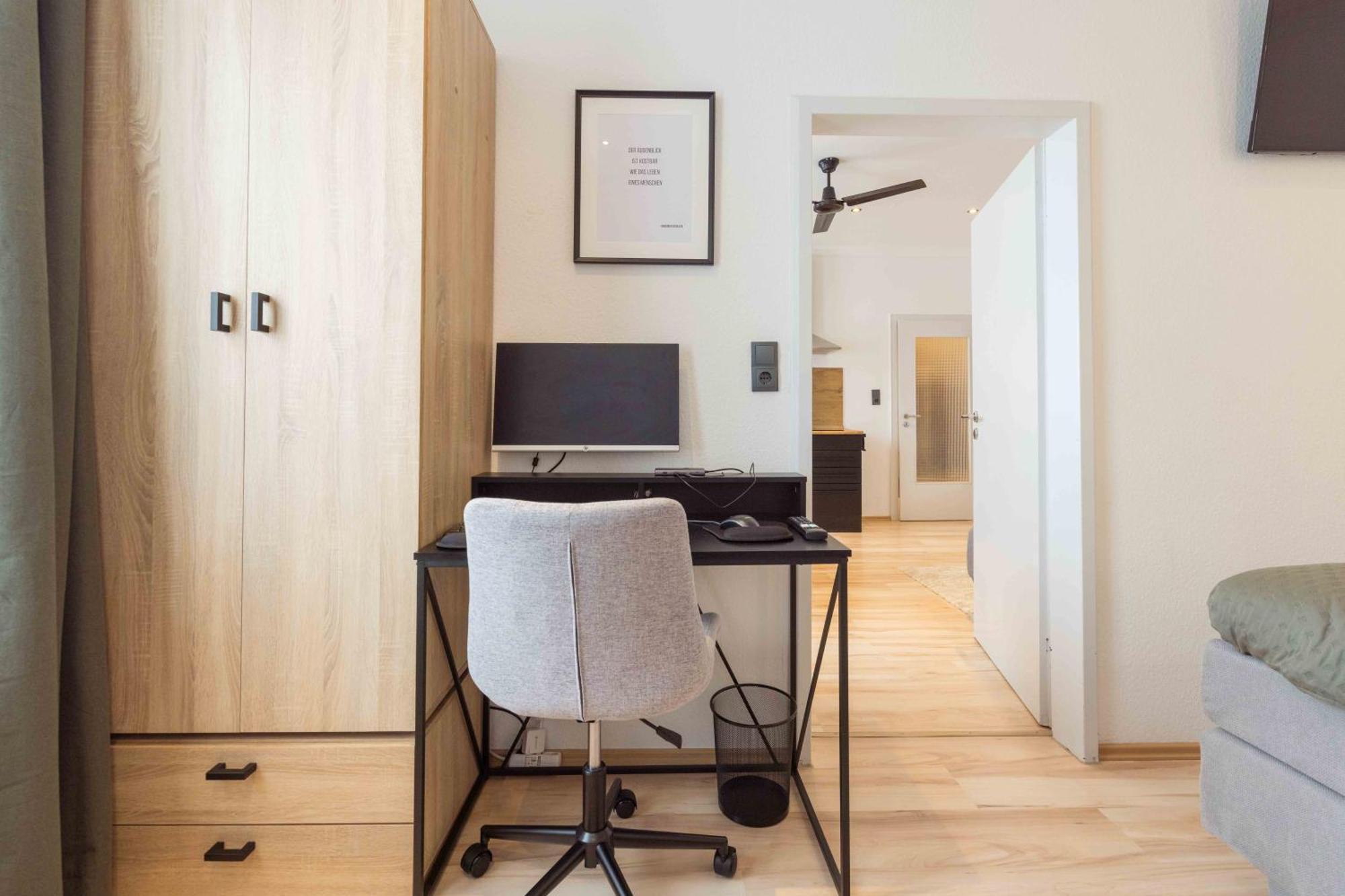 Schillerapartment Hof, Kueche, 24H Digital-Checkin, Parkplatz, Wlan250Mbit Hof  Exteriör bild