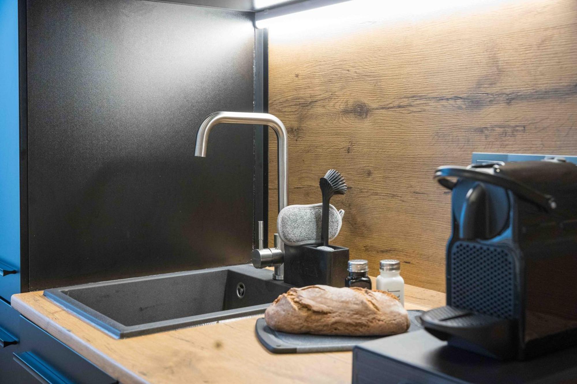Schillerapartment Hof, Kueche, 24H Digital-Checkin, Parkplatz, Wlan250Mbit Hof  Exteriör bild