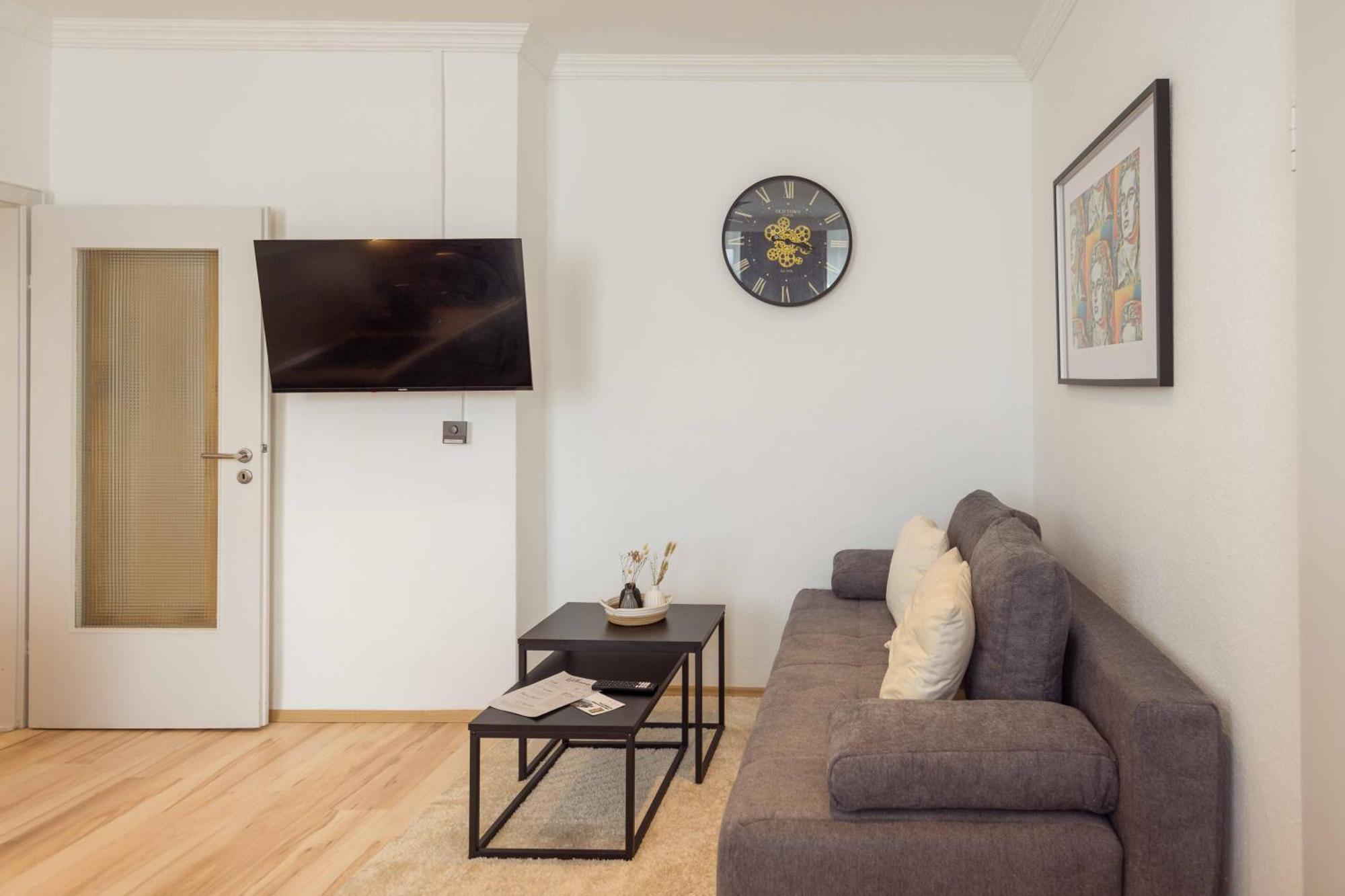 Schillerapartment Hof, Kueche, 24H Digital-Checkin, Parkplatz, Wlan250Mbit Hof  Exteriör bild