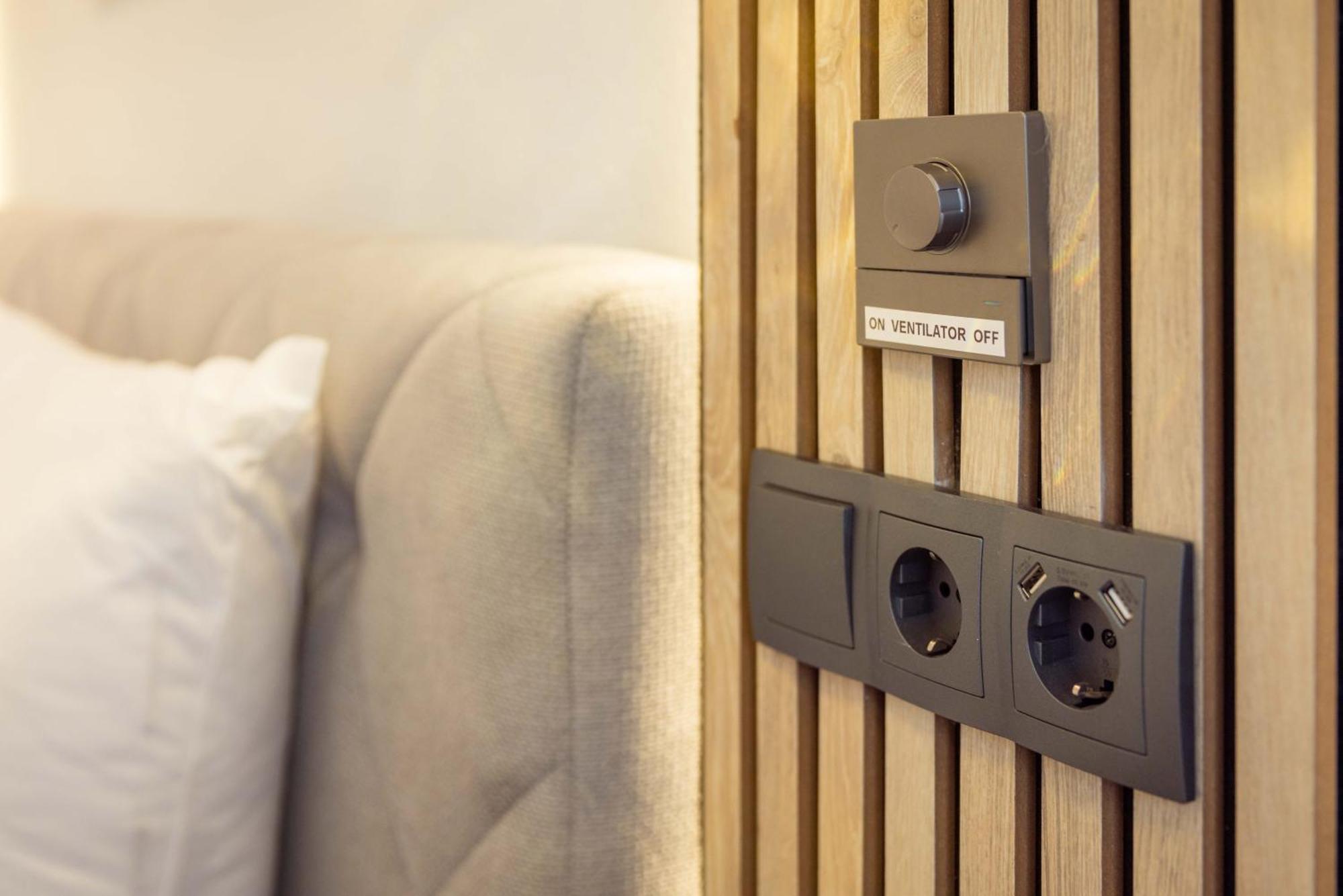 Schillerapartment Hof, Kueche, 24H Digital-Checkin, Parkplatz, Wlan250Mbit Hof  Exteriör bild